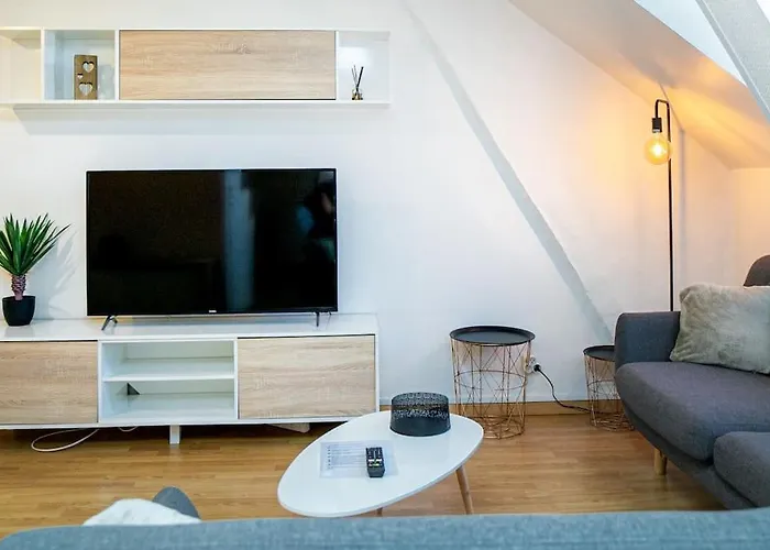 New Place Gramont-proche Chateau